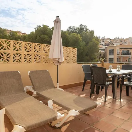 Flores 5 - Large Townhouse Дом отдыха